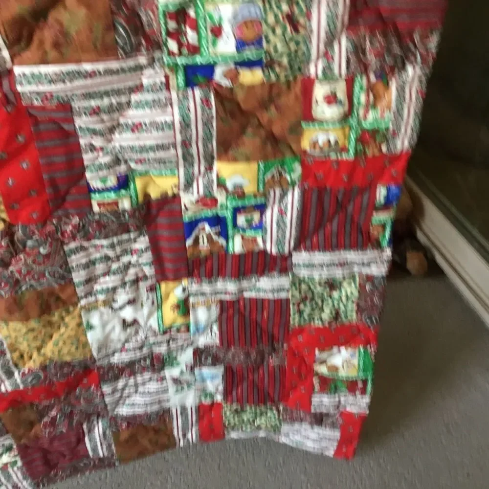 NWT Hand Crafted “Country Home” Christmas Large  Quilt
